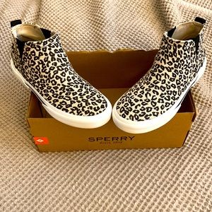 SPERRY- cheetah print slip on- Ankle boots/sneakers